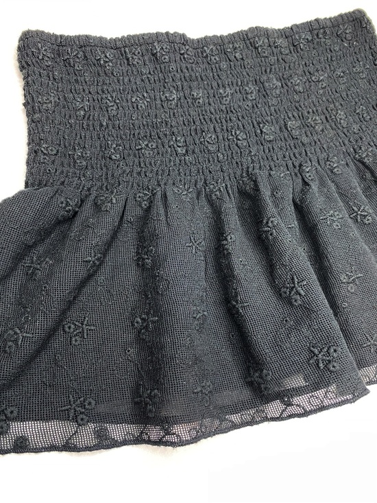 American Eagle Outfitters Dresses & Skirts - American Eagle Y2K Black Smocked Lace Micro Mini Skirt Lined Size M